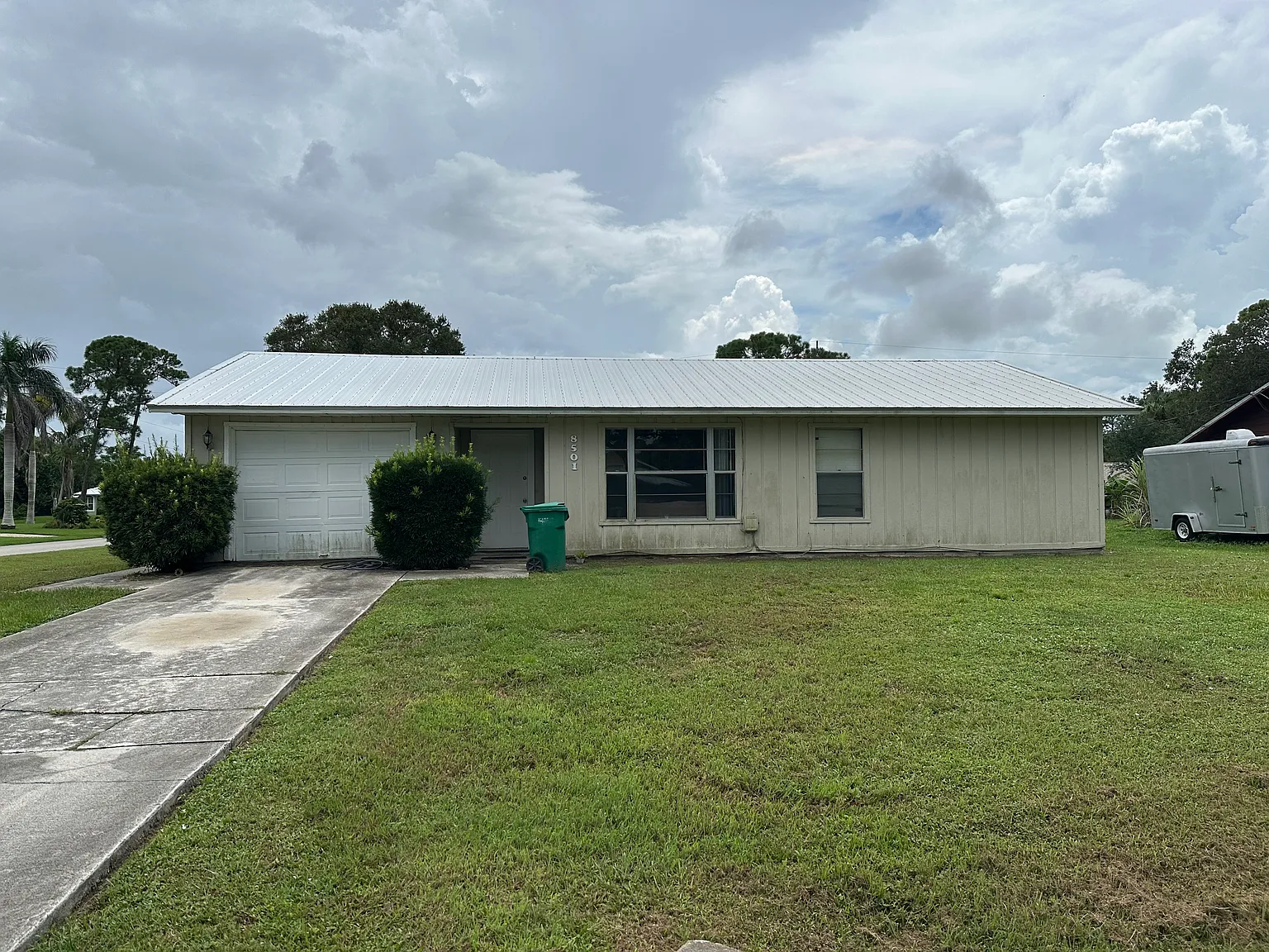 2 bed, 1100 sqft, $1,785 — Photo 1