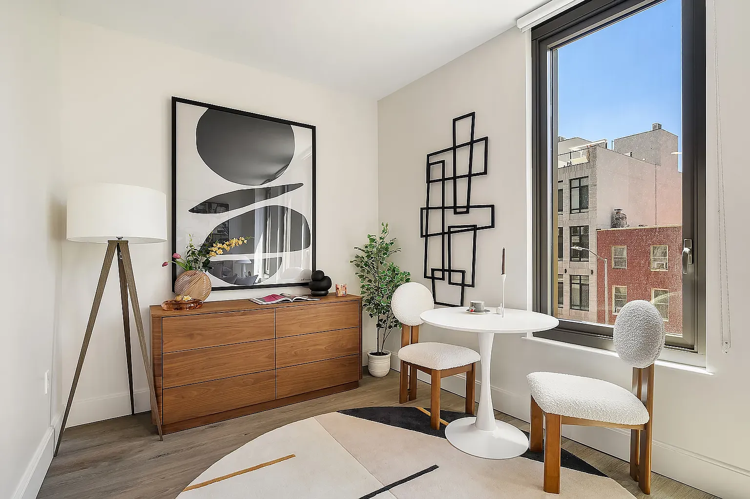 65 Dupont Street — Photo 3