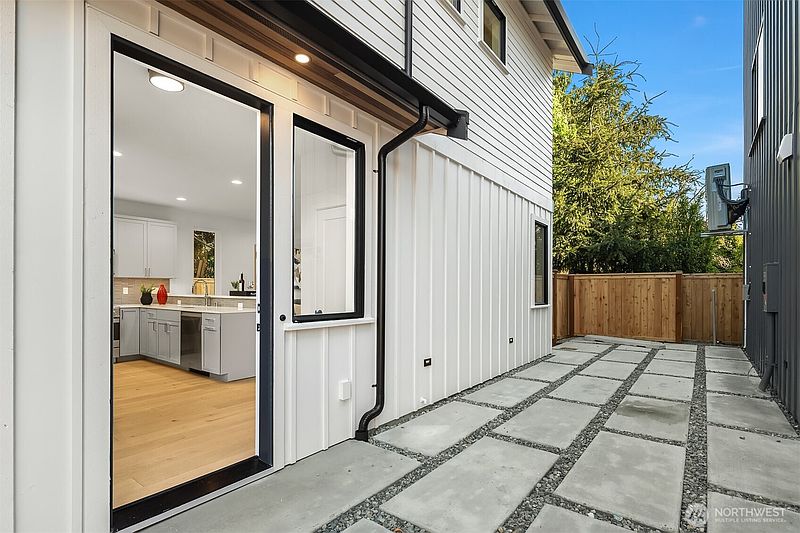 2nd image of 7064 Cleopatra Place NW