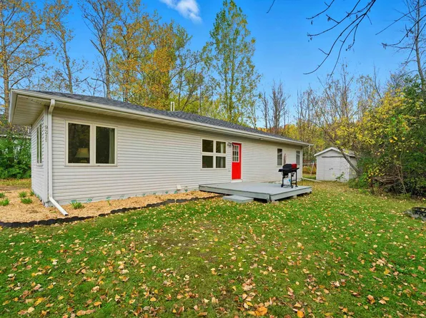 9211 Keene Ave, Duluth, MN 55808