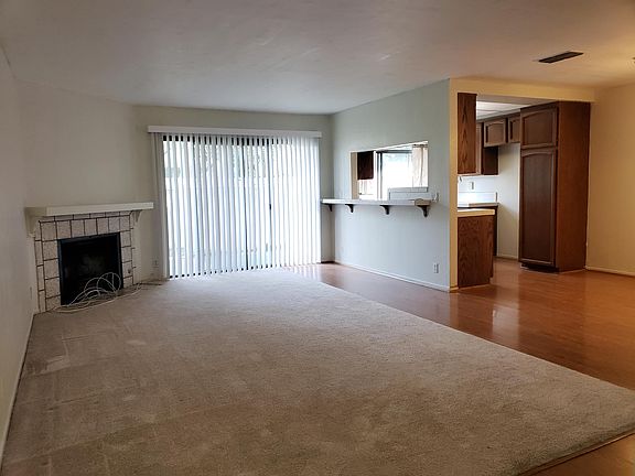 5th image of 5739 Elizabeth Ln
