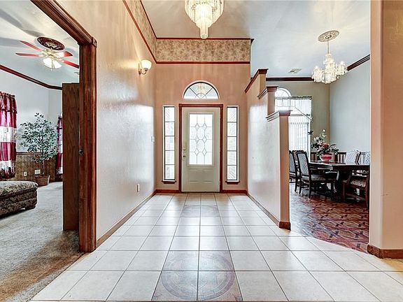 5th image of 3405 E Forest Park Dr