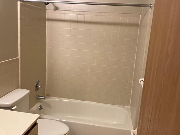 5th image of 3081 Candlewood Ct