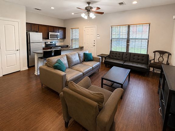 3rd image of 2410 S 2nd St APT 1374