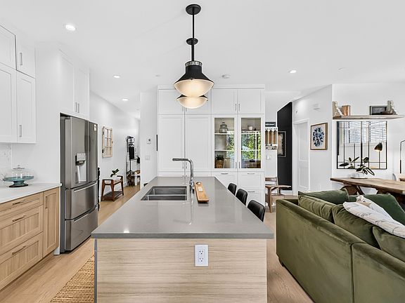 5th image of 13263 236th St #10