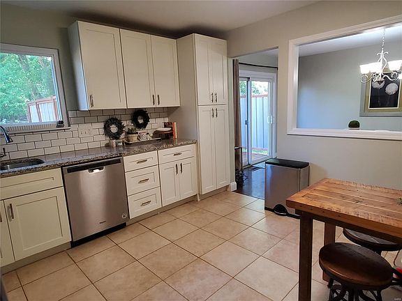 5th image of 1223 Wissmann Dr