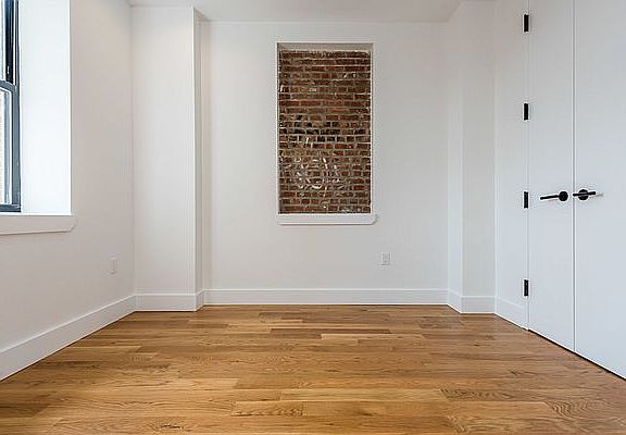 5th image of 724 5th Ave #2R