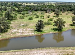 7 Zack Ln, Smithville, TX 78957