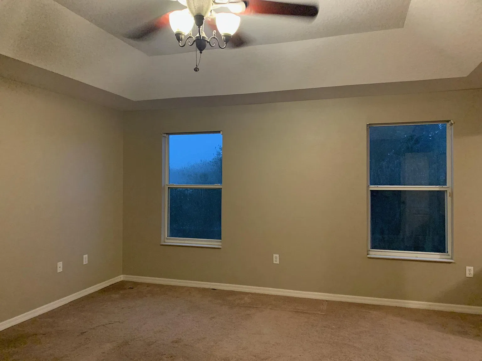 4 bed, 2.5 bath, 2881 sqft, $3,150 — Photo 3