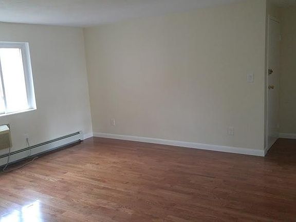 5th image of 28 Bryon Rd Unit 2