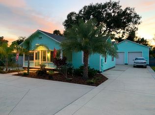 1616 Magnolia St, New Smyrna Beach, FL 32168