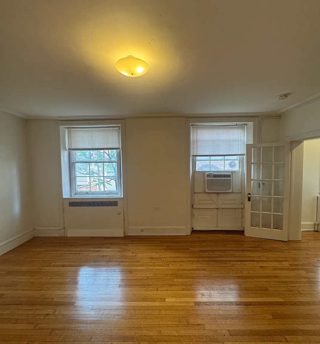 1 bed, 1000 sqft, $1,300 — Photo 3