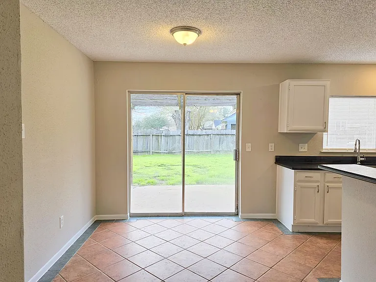 6103 Wolfboro Dr — Photo 4