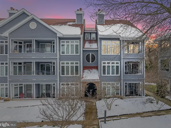 1119 Lake Heron Dr APT 3B, Annapolis, MD 21403