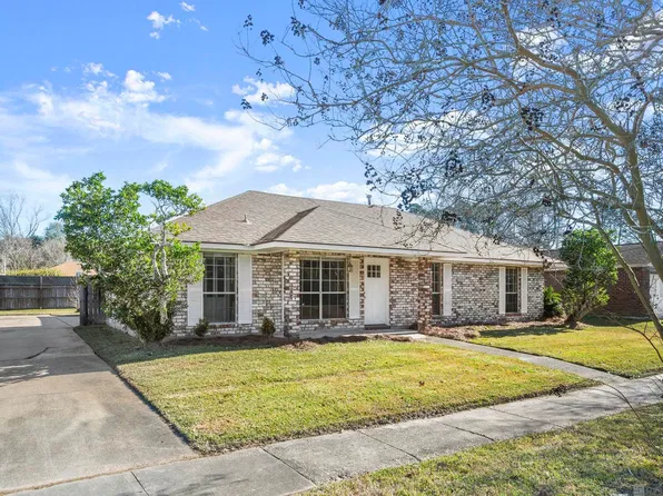5140 McCormick Ave, Greenwell Springs, LA 70739