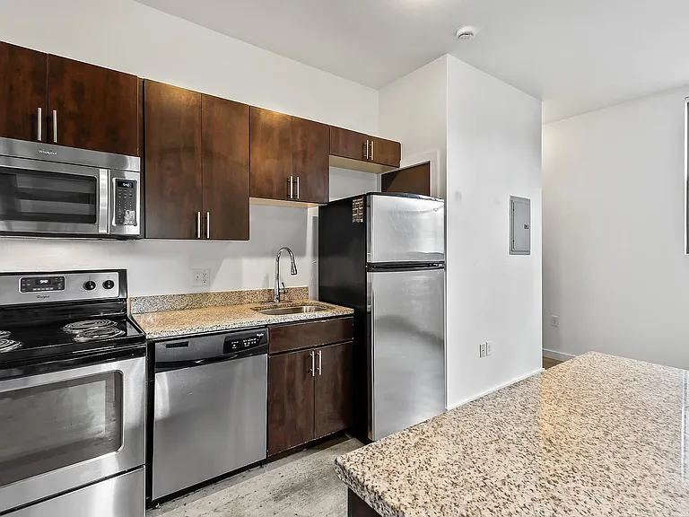 Emerson Lofts — Photo 33