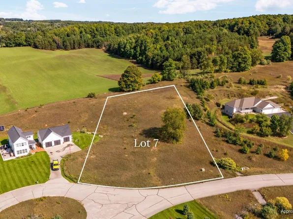 2446 Tyler Hills Dr Lot 7, Traverse City, MI 49685