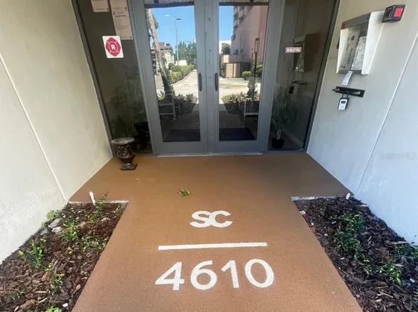 4610 W Gray St Unit 202, Tampa, FL 33609
