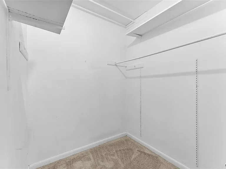 555 Village Blvd N — Photo 11