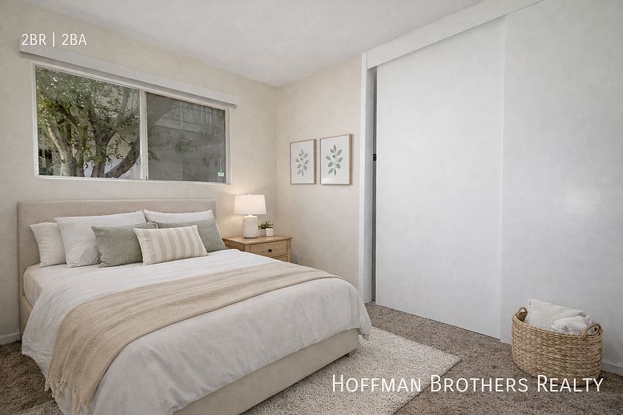 2nd image of 1550 S Westgate Ave APT 13