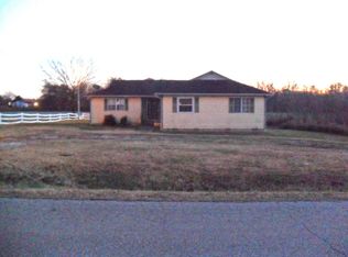 5 Gale Faucett Rd, Trenton, TN 38382