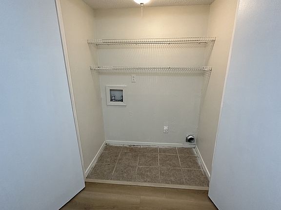 5th image of 1880 Poplar Woods Cir E