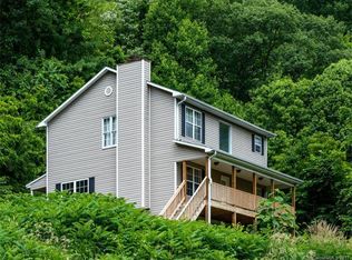 39 Green Ridge Falls Rd, Barnardsville, NC 28709