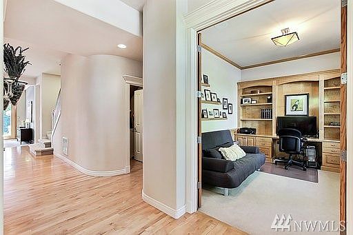 4th image of 7404 Heather Ave SE
