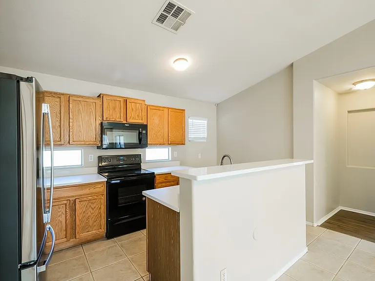 11457 W Rio Vista Ln — Photo 9