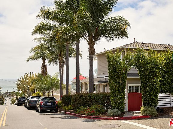 2nd image of 2088 Edinburg Ave