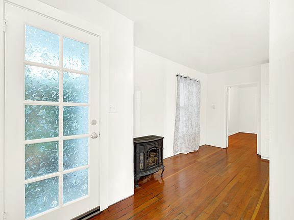 4th image of 519 Virginia St #B