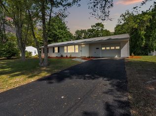 33 Ruthellen Rd, Framingham, MA 01701
