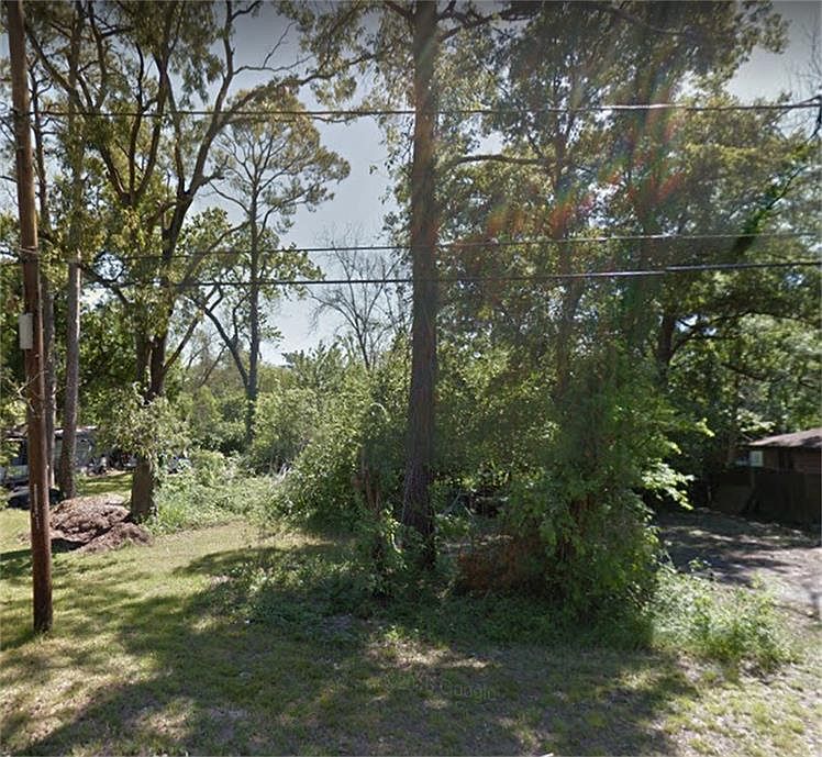 2nd image of 8826 Heatherside St