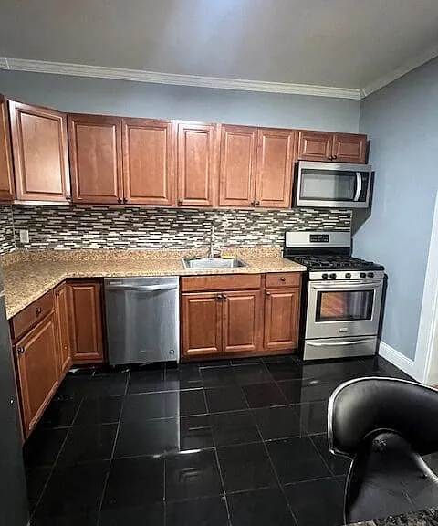 229 Ashworth Pl #1 — Photo 5
