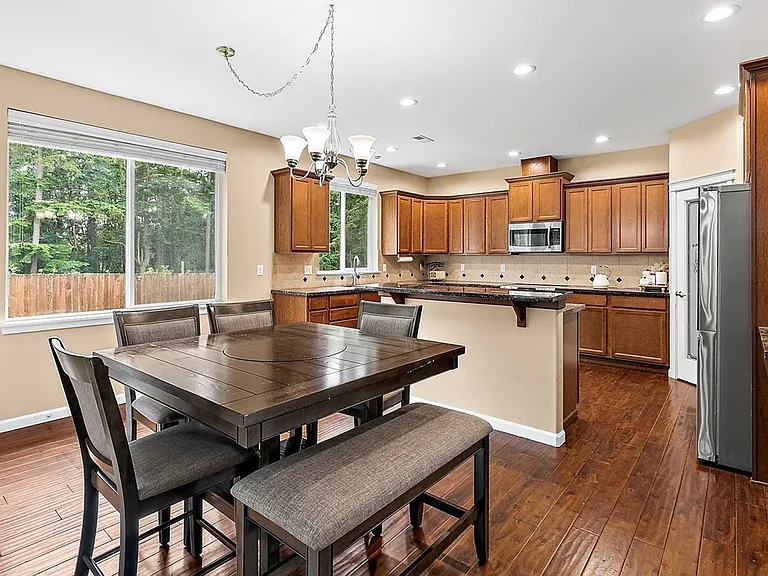 1440 Farina Loop SE — Photo 6