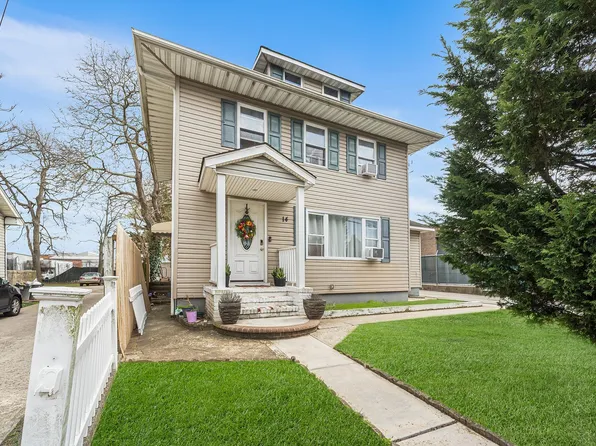 14 E Seaman Avenue, Freeport, NY 11520