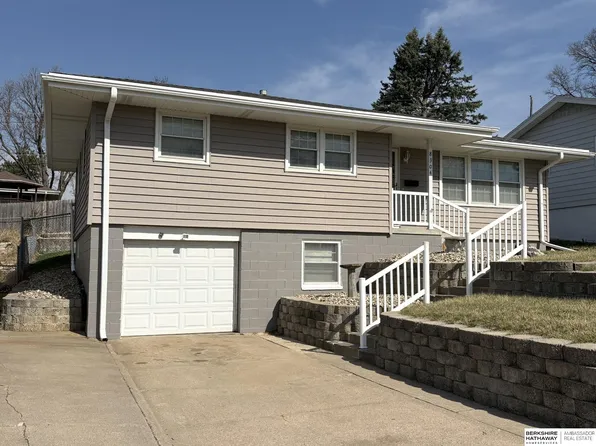 8304 Franklin St, Omaha, NE 68114