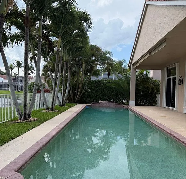 19496 Preserve Dr — Photo 3
