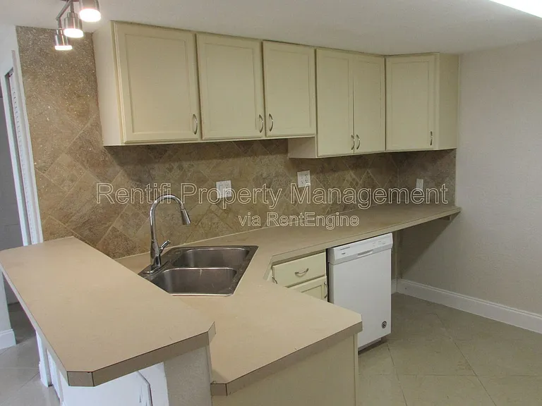 23025 Gulfcoast Ave — Photo 19