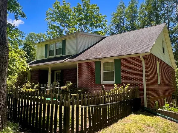 239 E 6th St, Cookeville, TN 38501