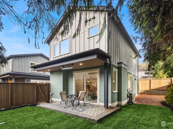 10903 NE 47th Street, Kirkland, WA 98033