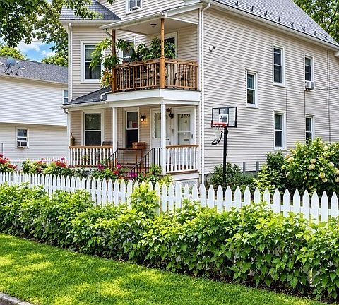 4th image of 22-24 Raymond Pl