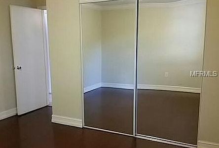 3rd image of 5221 Bayshore Blvd APT 56