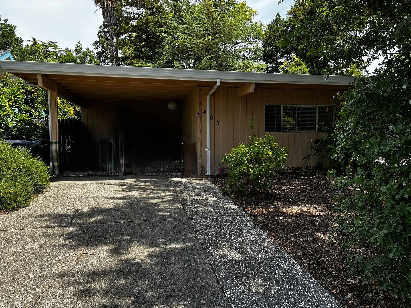 Highly desirable North Davis cul-de-sac — Photo 1