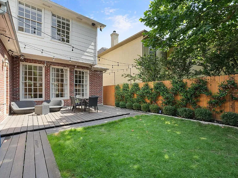 4127 Amherst St — Photo 29