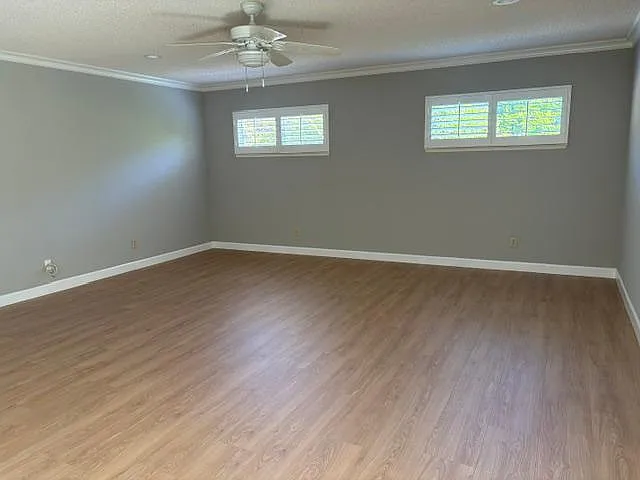 5 bed, 2417 sqft, $5,500 — Photo 3