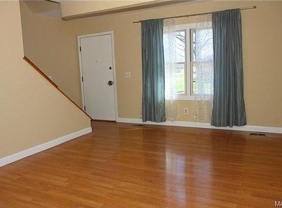 5th image of 11869 Charlemagne Dr