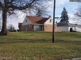 5807 Andover Blvd, Garfield Heights, OH 44125