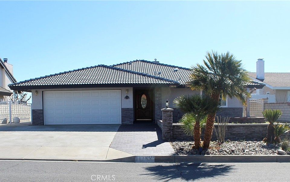 1st image of 13055 Palos Grande Dr
