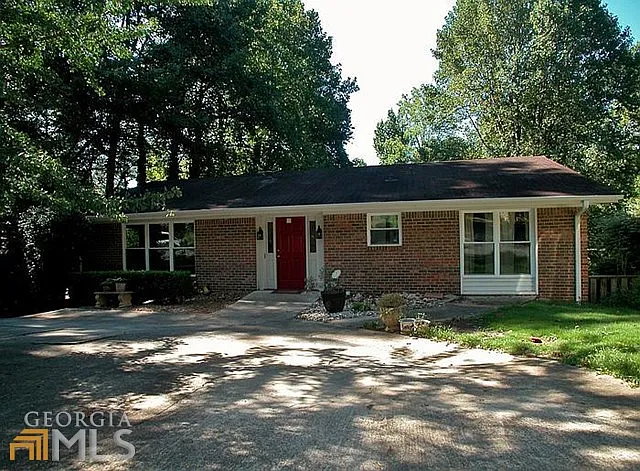 1983 Ellwyn Dr photo 1